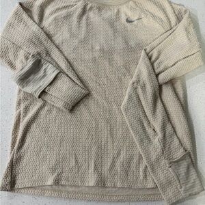 Nike Dri-FIT Cream Running Shirt Fuzzy Warm
Material w/ fashion geometric shapes
